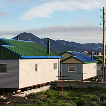 ЖИЛЬЁ СНИЖАЕТ ЭТАЖНОСТЬ